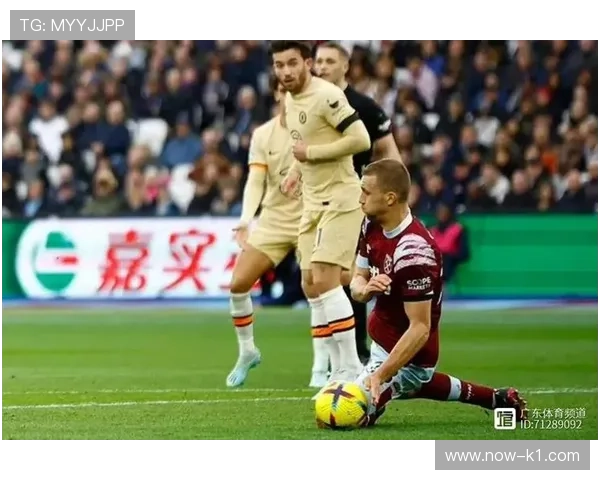 手球取消进攻机会判罚，裁判如何精准判定关键瞬间？